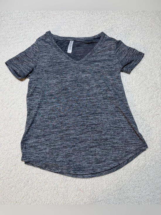 lululemon athletica Tops - Athleta Gray Space Dye V Neck Short Sleeve Tee Size Small